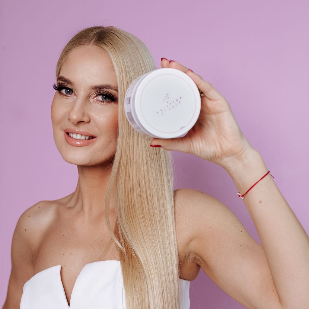 9-min Kristina Beauty plaukų kaukė COSMIC HYALURON, 250ml